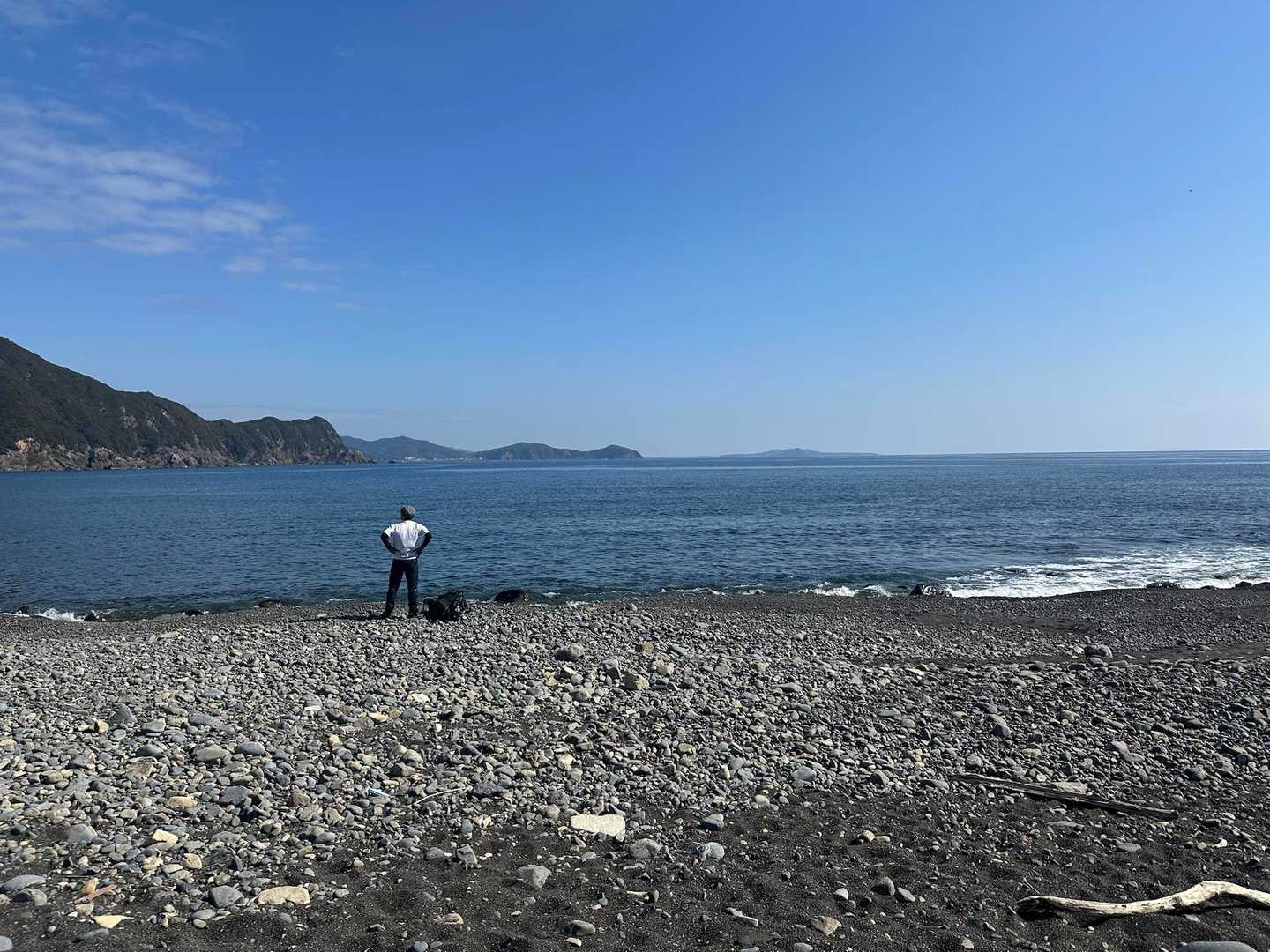 本日の目的地、網代浜(あじろはま)