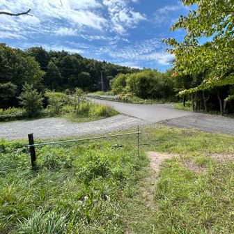 またマオイ山を越えて「馬追の名水」まで戻ります