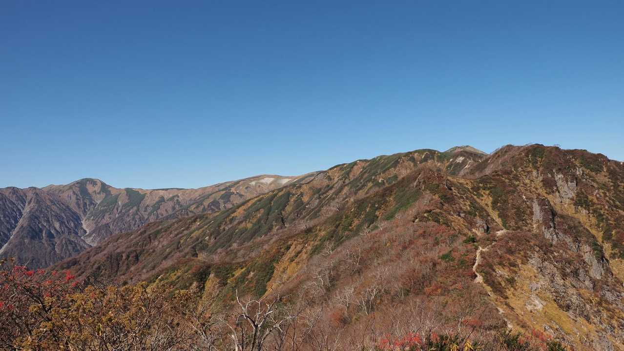 飯豊山、晩秋の稜線テン泊 の写真 10