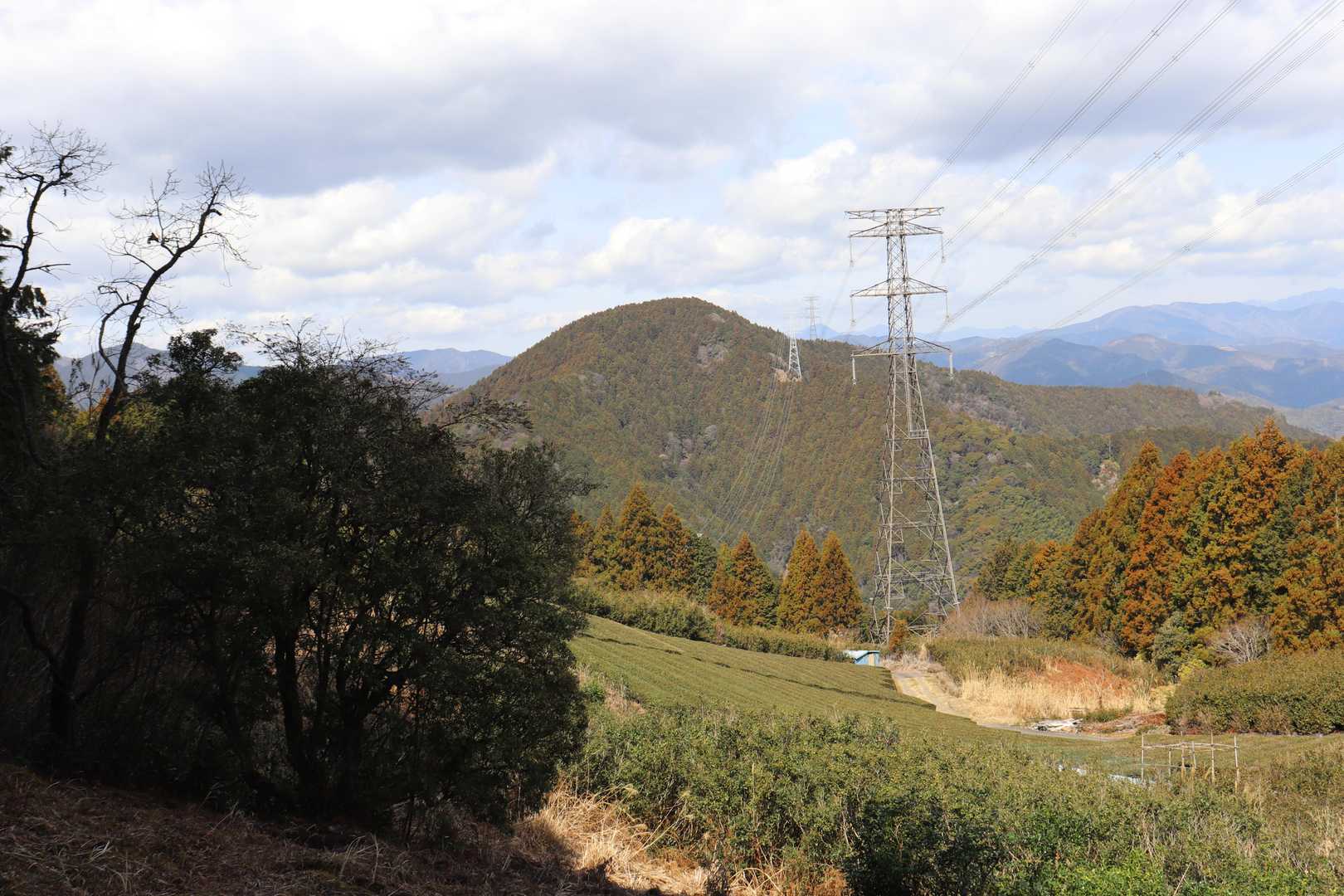 先程登ってきた大久保山