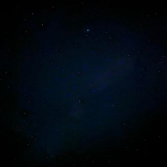 iPhone15で星空撮れる?ってGeminiに聞いたら「撮れますよ」って言われたので初めて撮ってみた

ナイトモードを選んで細かい設定は自動だけど、まぁ星っぽいのが撮れてる