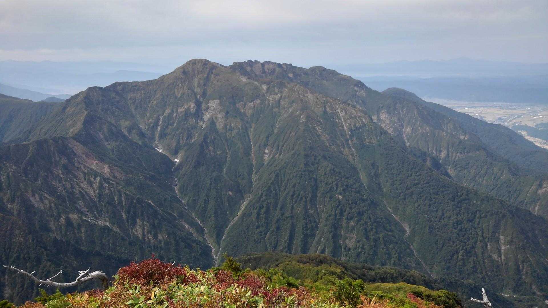 グシガハナ山頂からの八海山😍