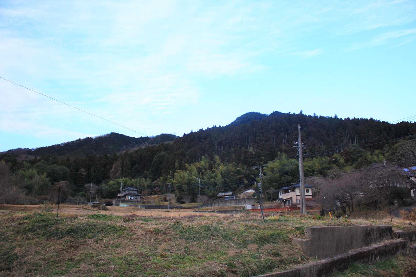 石尊山。
青空が見える。
