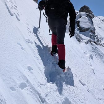 所々、クラスト気味。キケン