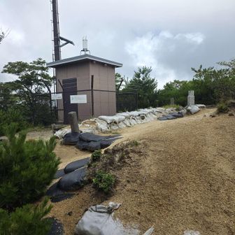 水晶岳山頂
