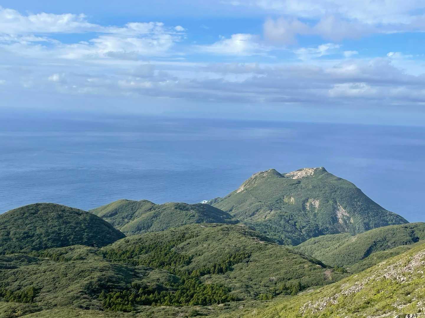 空と海と山とお仲間と
