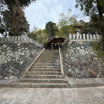 徳吉稲荷神社⛩️ 

「徳光」じゃないんなんだぁ