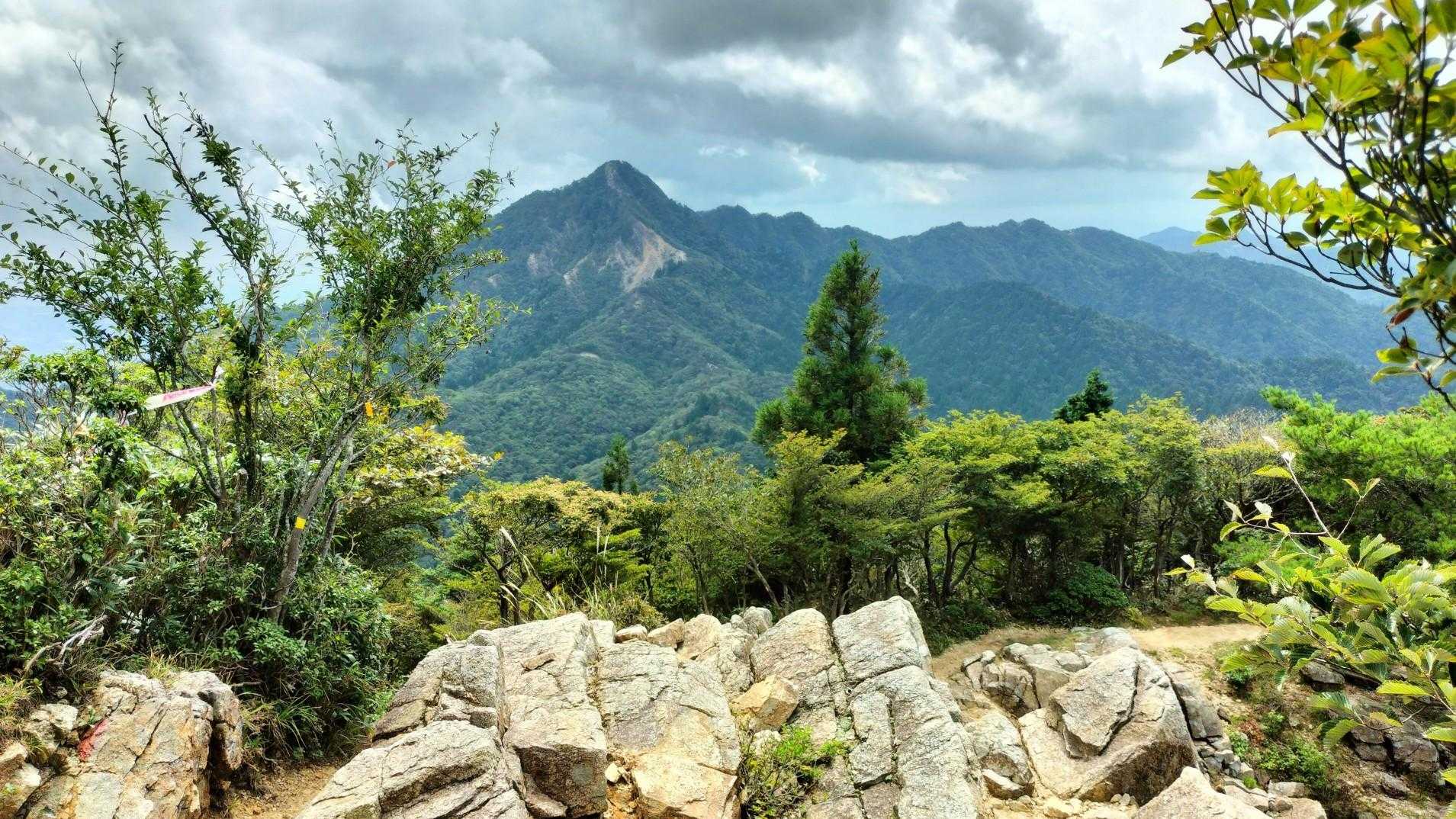 鎌ヶ岳すっかりご機嫌ですな🤗