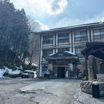 加仁湯♨️前も雪が無い…