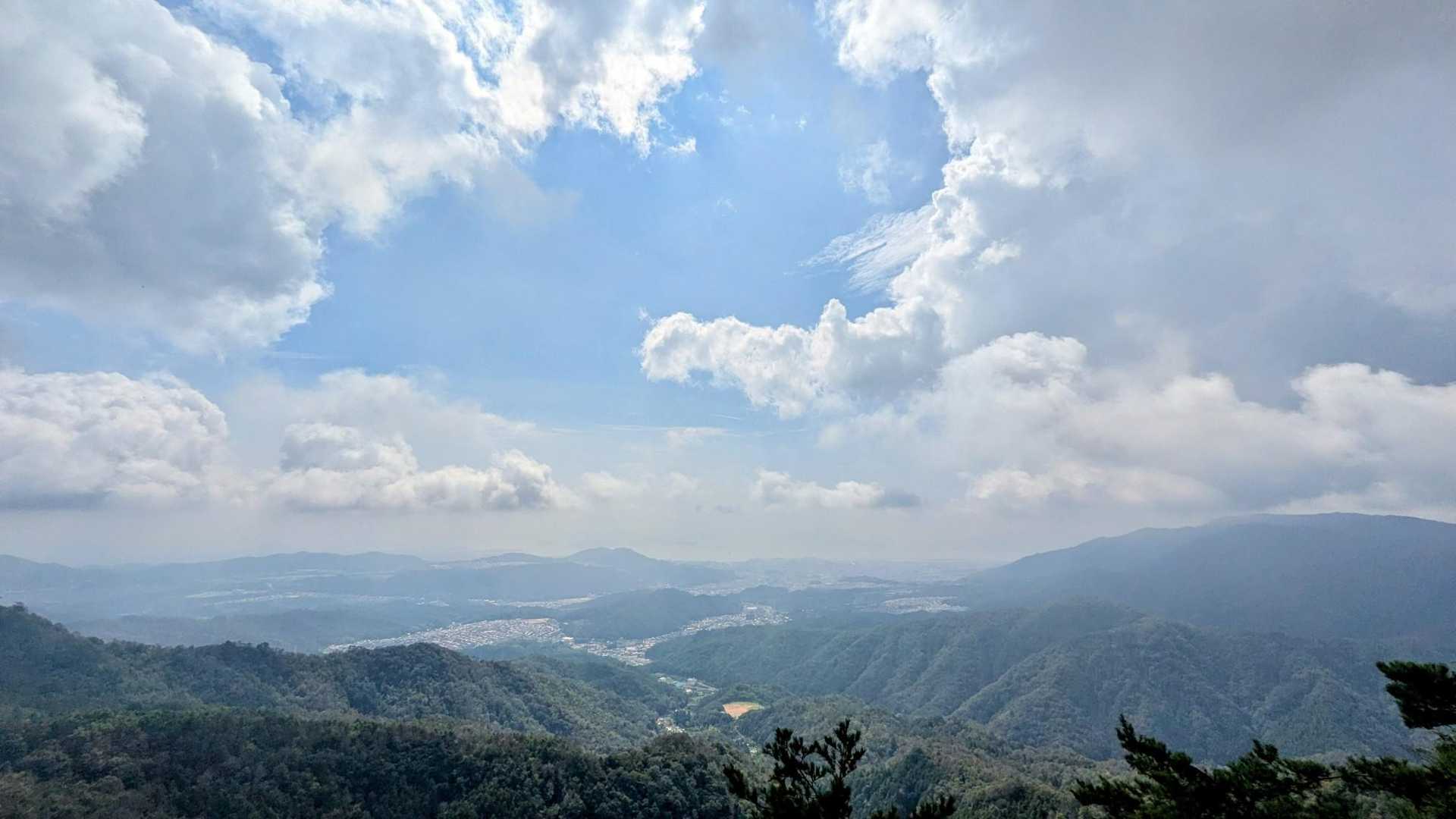 ちょっと霞んでるけど
ナイスビューです😍