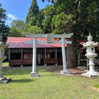 さくっと愛宕神社に到達。景色も良い休憩スポット。