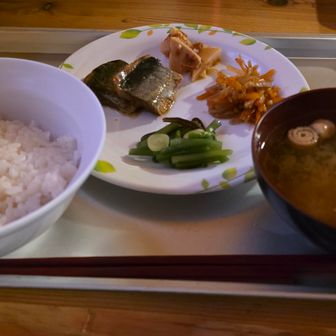 朝食