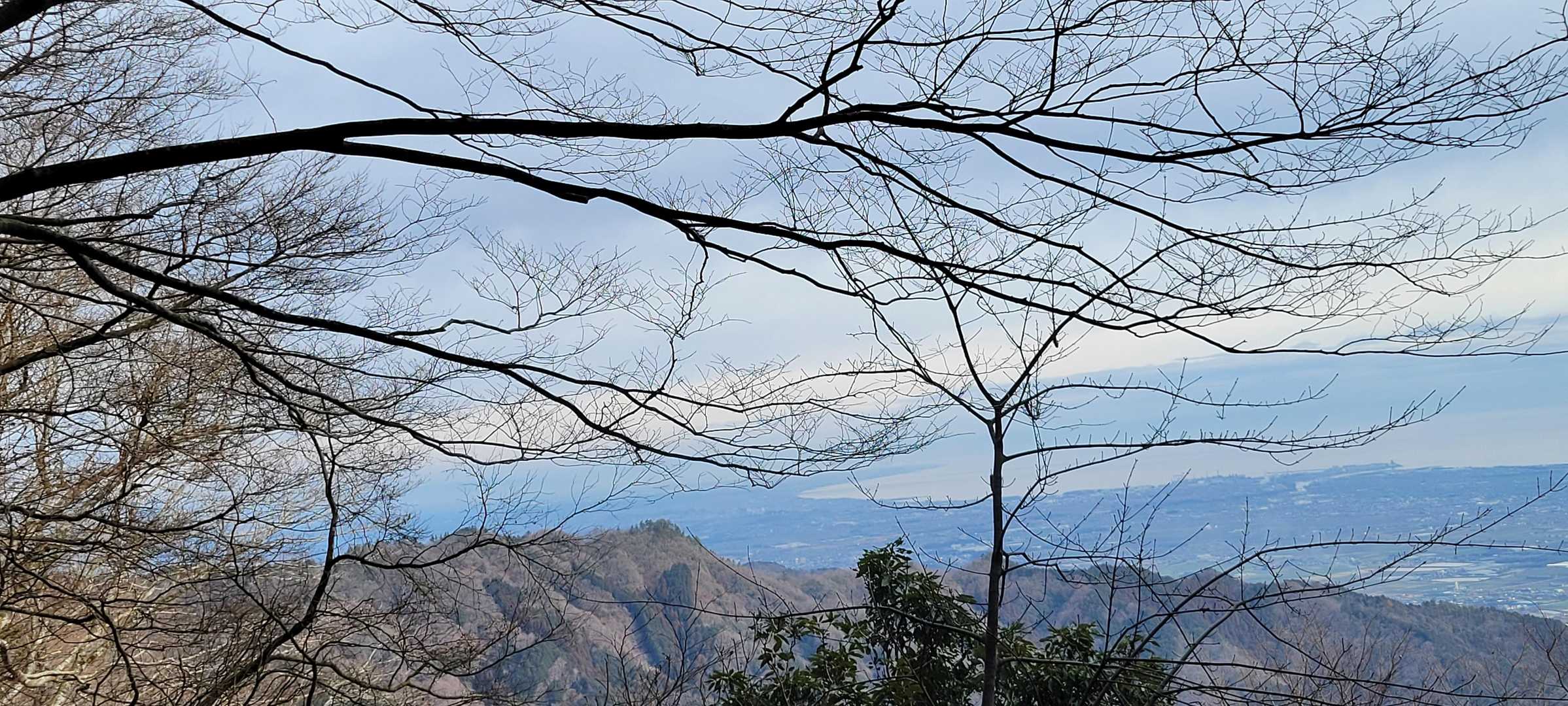 これから歩く尾根