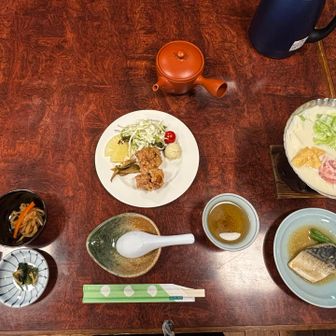 夕食は17時〜、18時の2回転。
自家製味噌を使用した鯖味噌と豆乳鍋が美味🥰