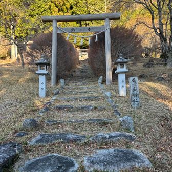 局ヶ岳神社
今日はここから♪