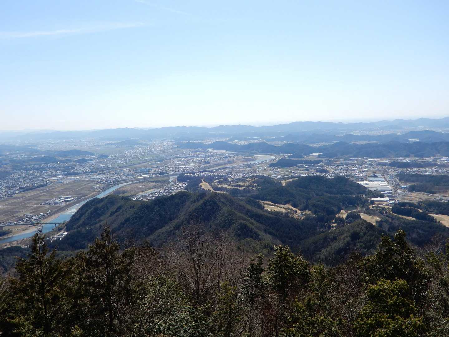 誕生山より見えた長良川が美しい