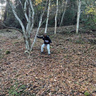 ショートカットするって息巻いてたくせにへっぴり腰の人😂