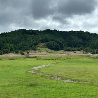 今日は『☕️原山Dining&Cafe』定休日（水・木)

🌳🪵では里山ウォーキングへ出発🥾🌿