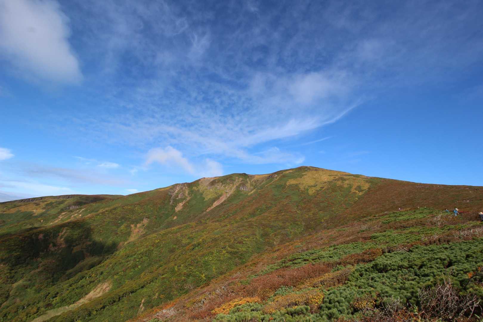 上を見ると栗駒山！
山頂は晴れいているので、気分もアップ