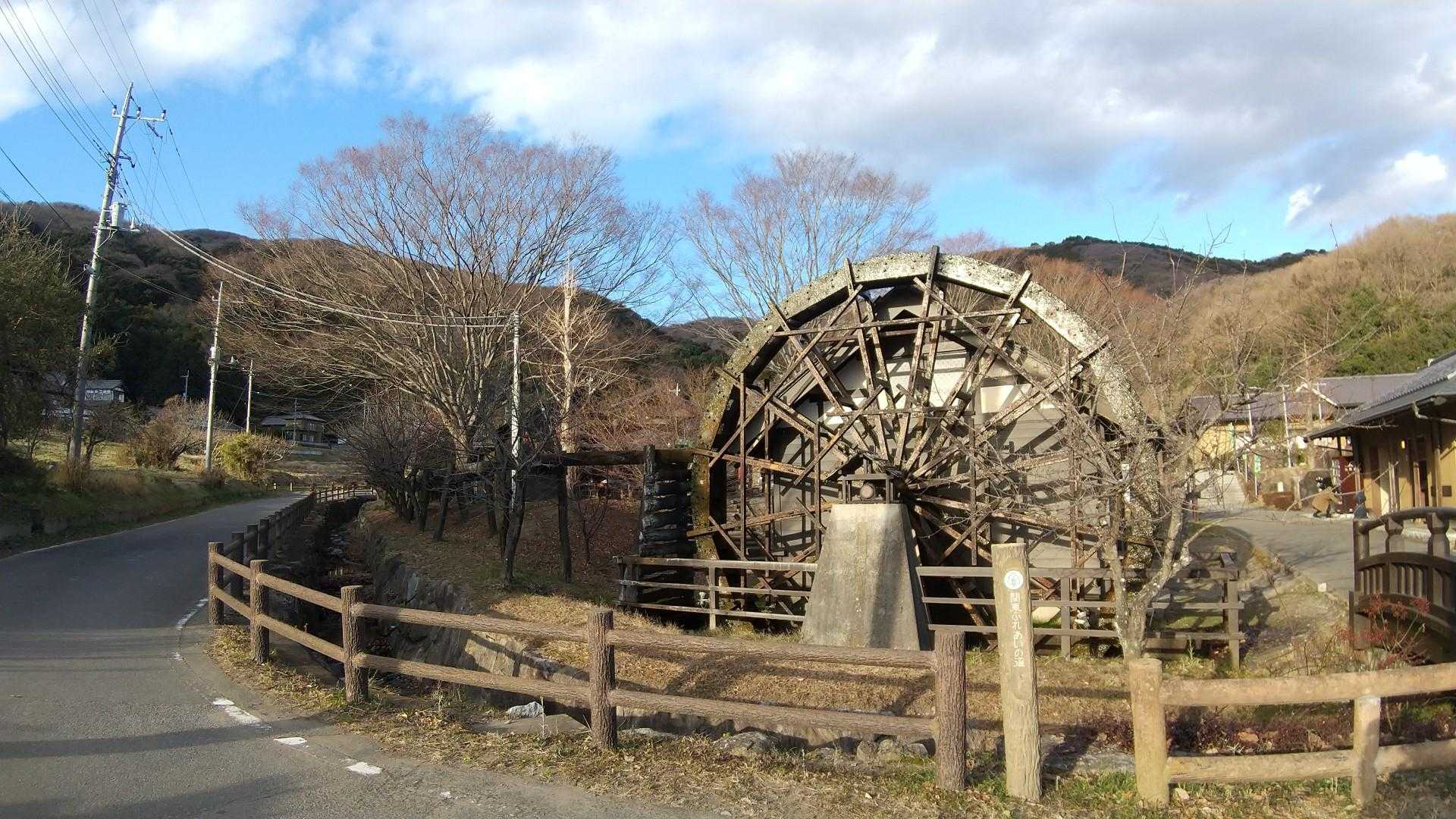 朝日峠ハイキングコース入口-小町山登山口入口-小町山 往復コースの写真