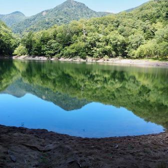 切り込み湖
