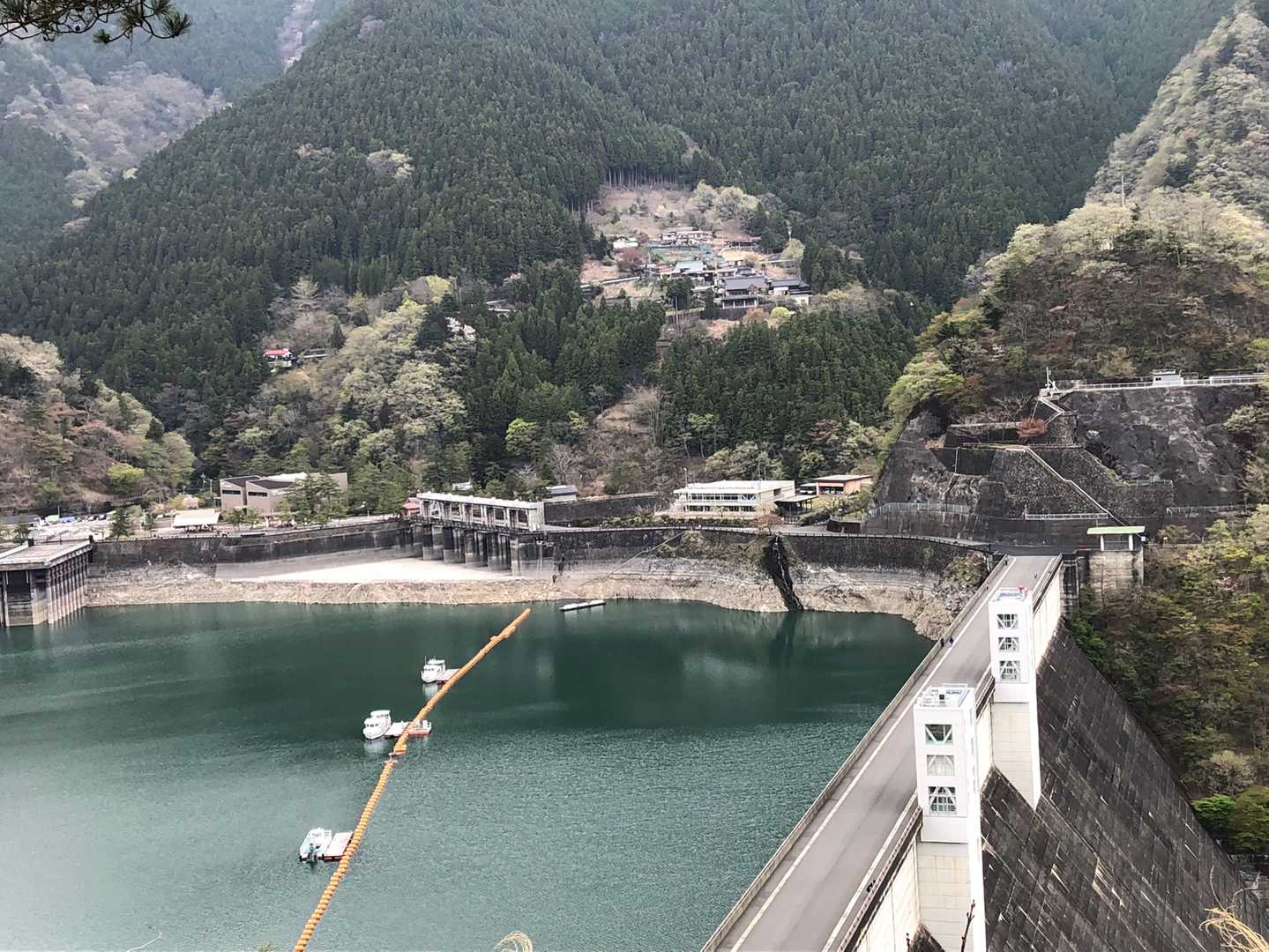下りもスタスタと早かったので
展望台寄ってみました😳
