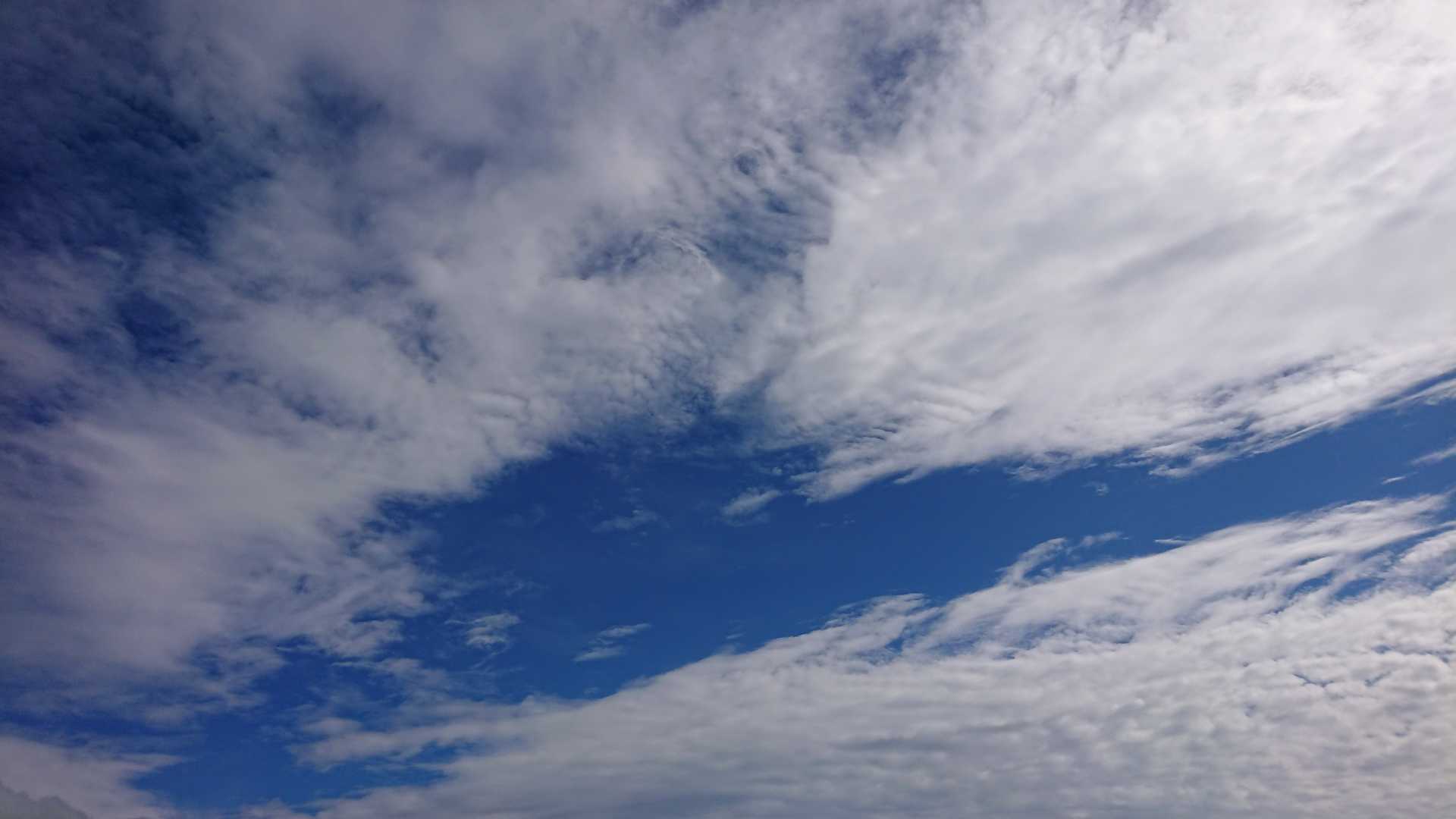 そういうイケメンお笑いハイカーに
私はなりたい！

(いい空だ)