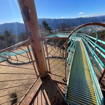 滑り台滑るよね😆
楽しい！！