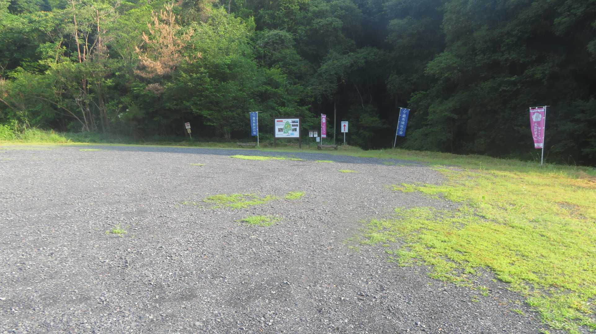 南側の駐車場