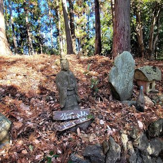 高山御嶽山、眺望なし