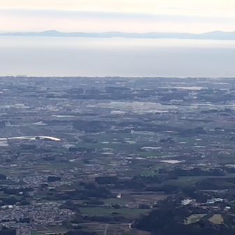 F１GPで盛り上がった鈴鹿サーキット方面だと思いますが分からない😆
双眼鏡があれば見えるかな？…😅