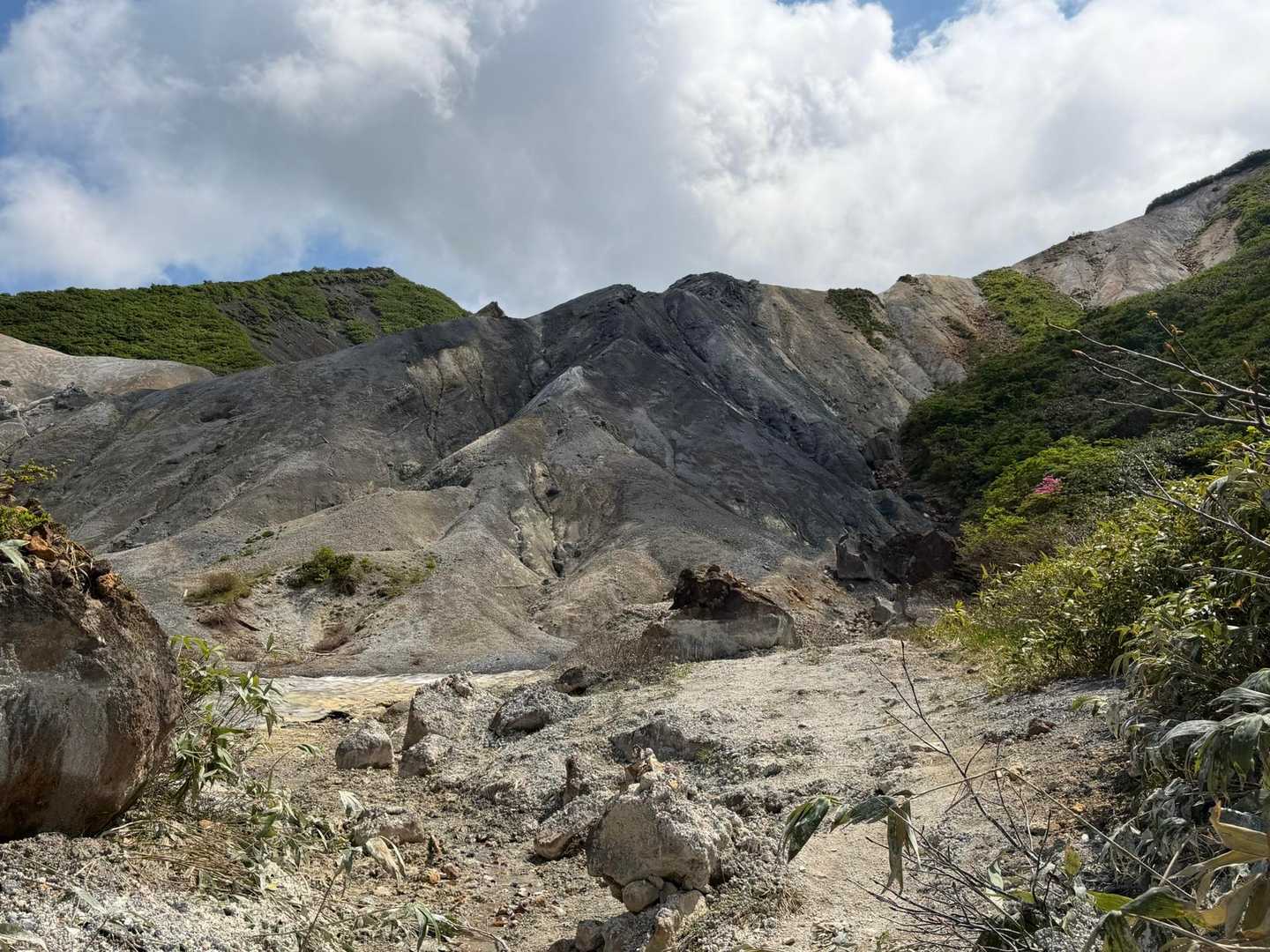 荒涼とした景色🌋