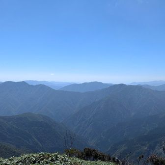 四国の山は峻険です