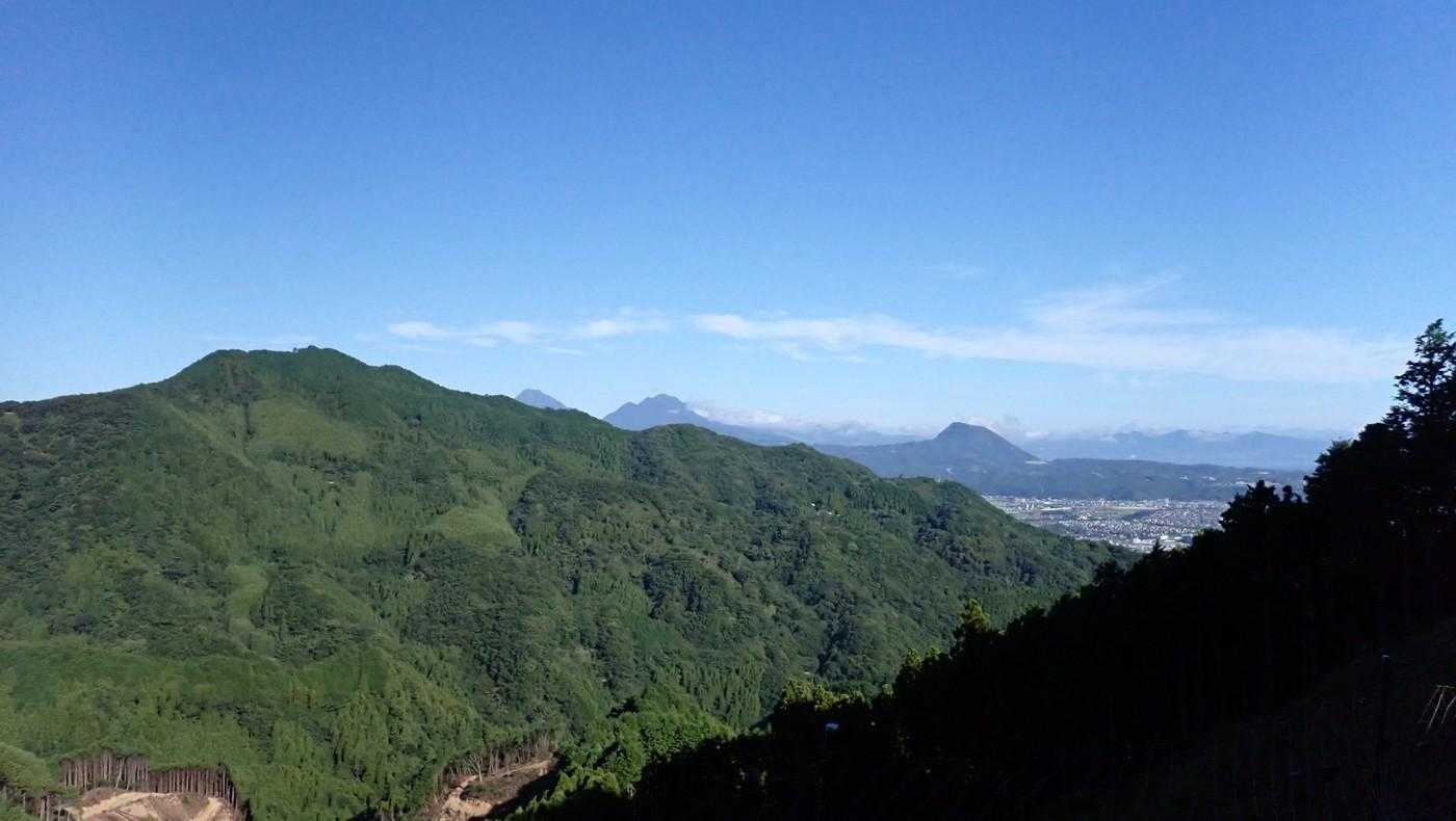 七合目。
眺望が開けた。