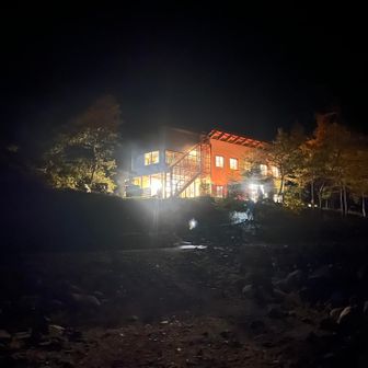 19時からのバー営業に合わせて湯俣山荘に行ったところ星座講座をされていたので一緒に聞かせてもらいました。
