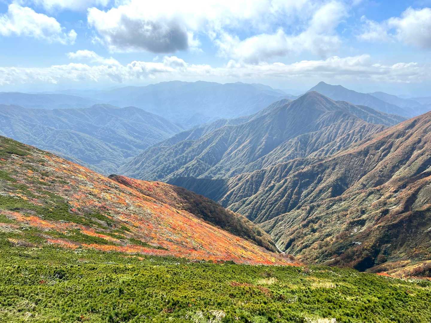 右祝瓶⛰️下紅葉絨毯🍁
贅沢な眺望👀
