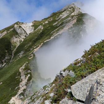 キョーレツな降りだった天狗の大下り、今回はⅡ峰北峰の登りよりしんどかった😇