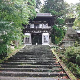 こちら大山寺の仁王門
お邪魔しました