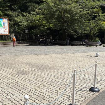 清滝駅前広場。土曜日に見たことないほどガラガラ。