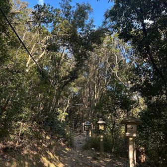 耳成山の登山口