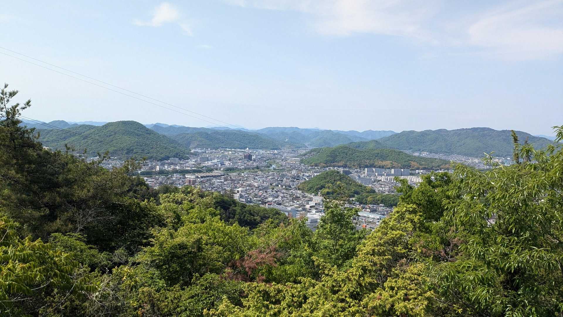 山崎山登り口-山崎山-苫編山-井ノ口山-籾取山-鬢櫛山登山 縦走コースの写真
