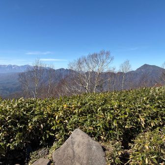 戸隠山　高妻山　奥に白馬岳