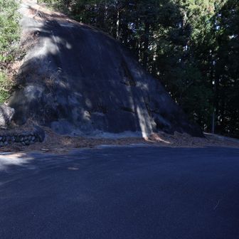 黒ノ峠に車を停めて、太尾ノ嶺と黒ノ森山の山頂をピストンする
https://maps.app.goo.gl/5f6ayH3DcDrQNJ1p8