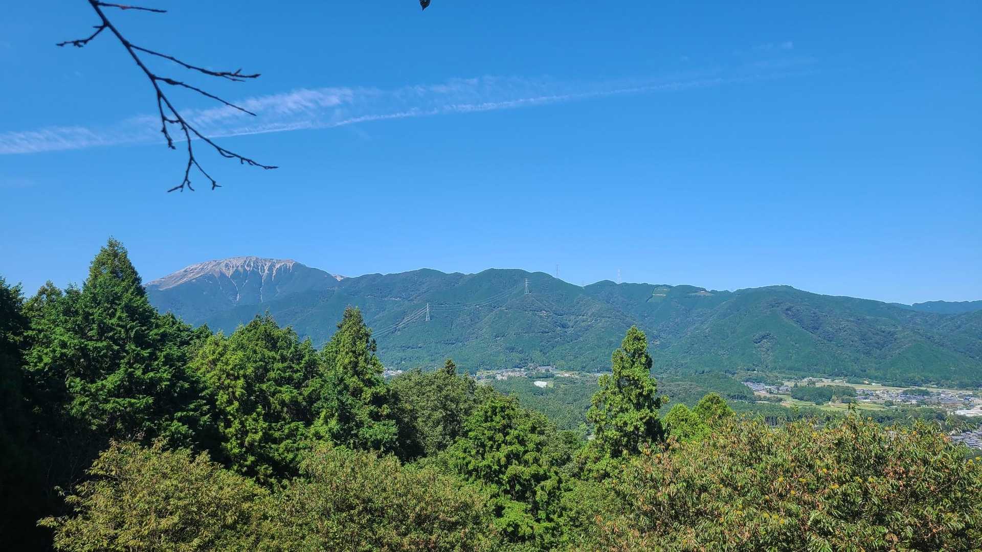 山頂からの眺望良いですね