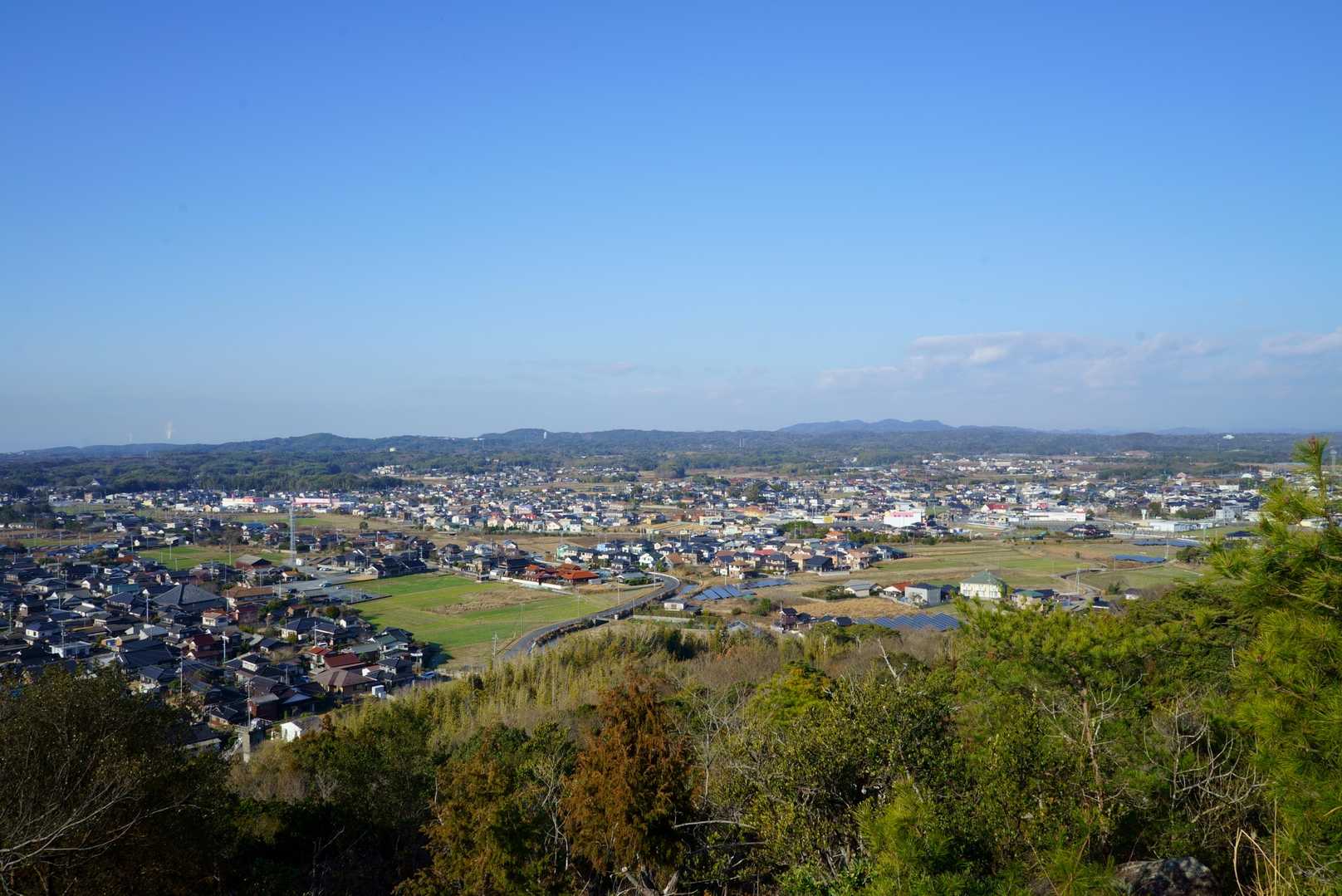 西方面の岐波の街並み