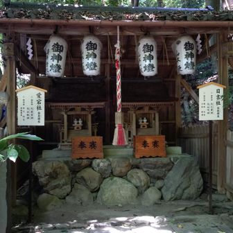 大豊神社
狛猿（日吉社）
狛鳶（愛宕社）