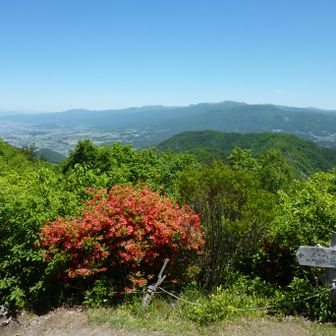 松本盆地
高ボッチ山、鉢伏山などが見えます