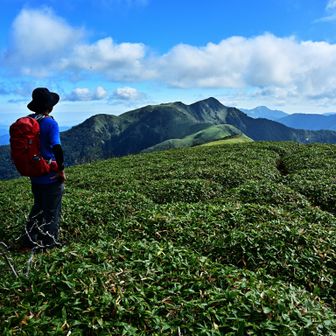 西熊山山頂 *