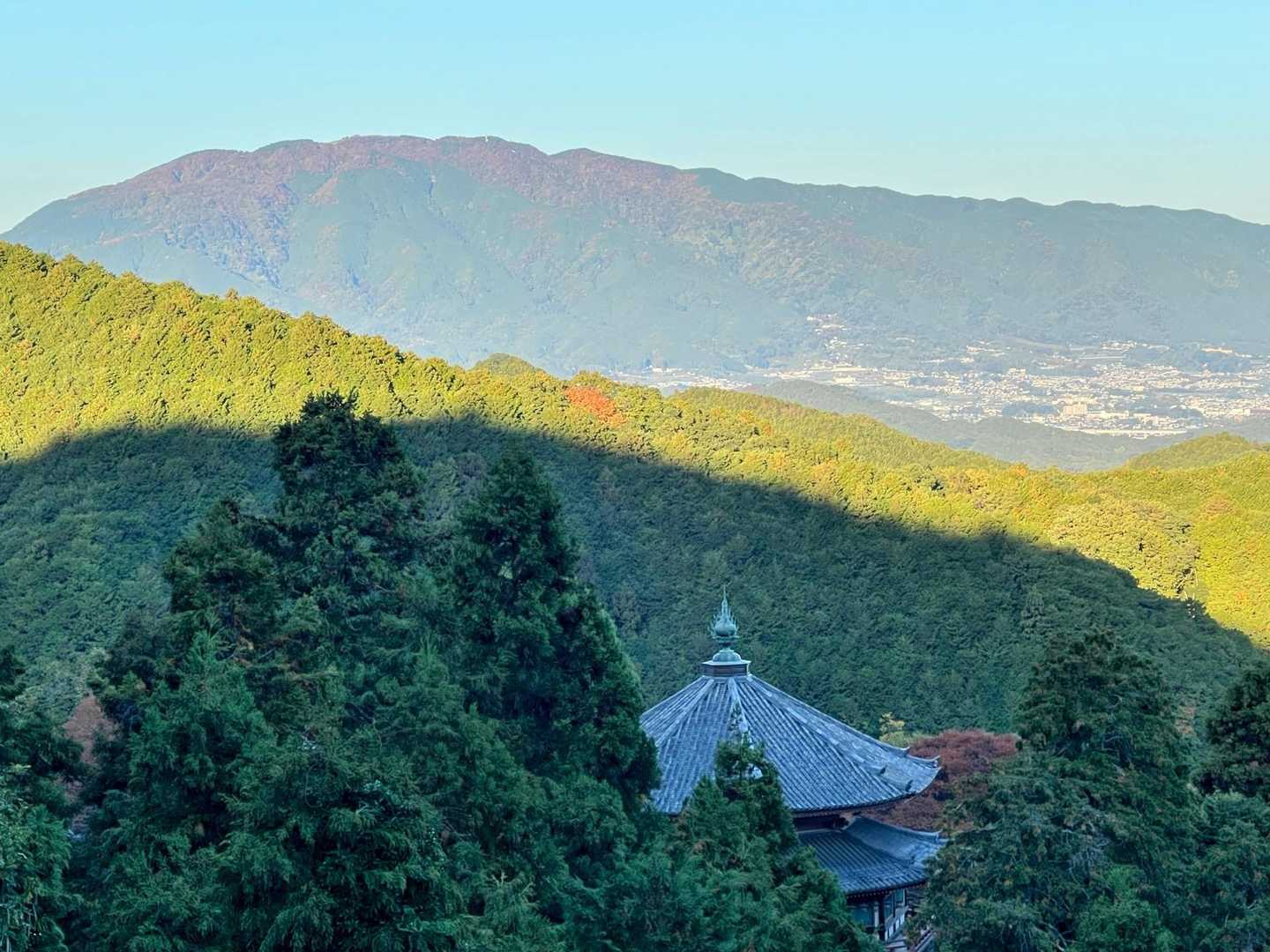 葛城山が赤く燃えてますねぇ🍁
