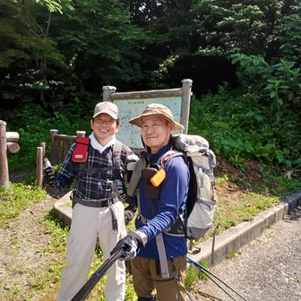 ぴんぐぅさんと二人で登ります。